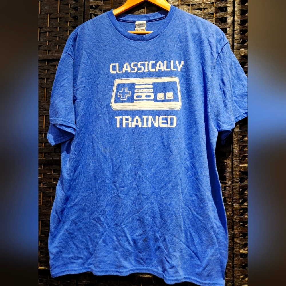 🌟2/40🌟 Classically trained Nintendo tee